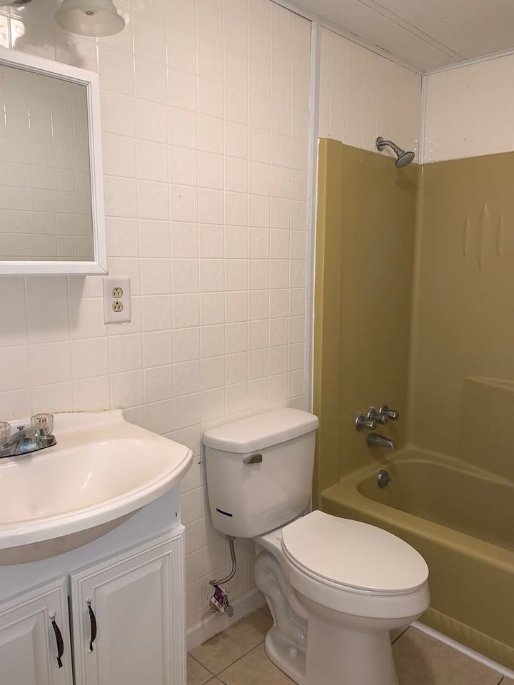 709 Lee Rd - Photo 7 of 16