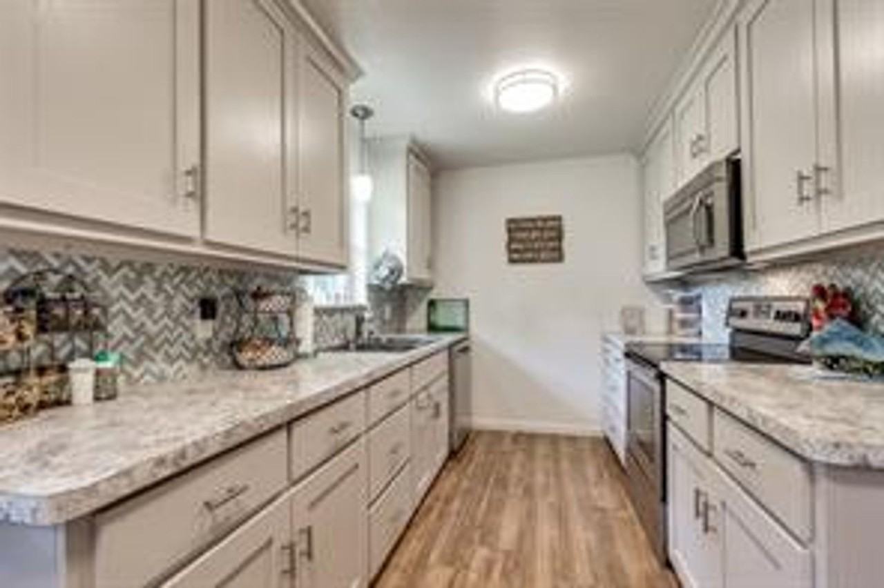 6706 Flamingo Rd - Photo 4 of 13