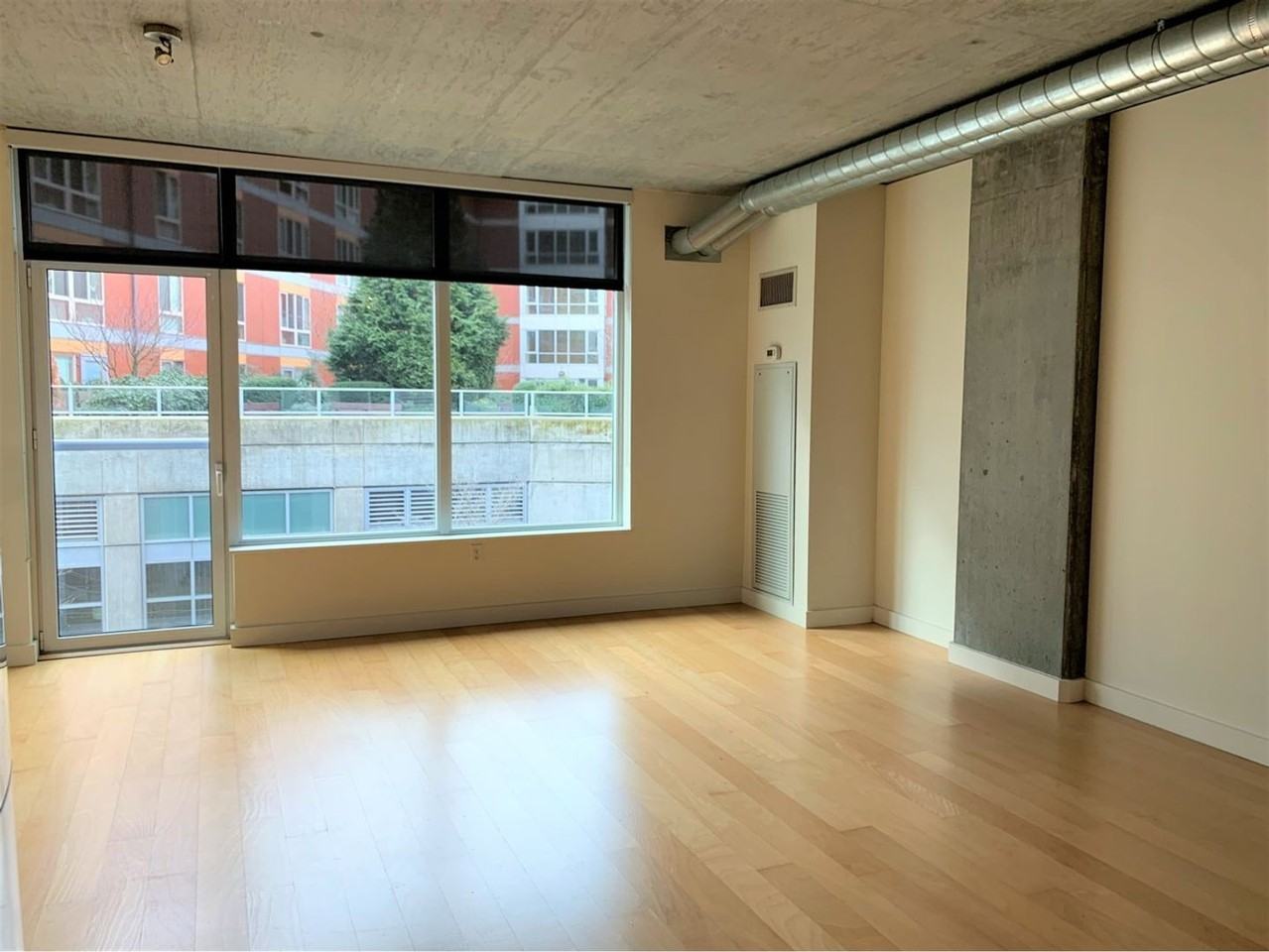 1926 W Burnside St #204 - Photo 3 of 18