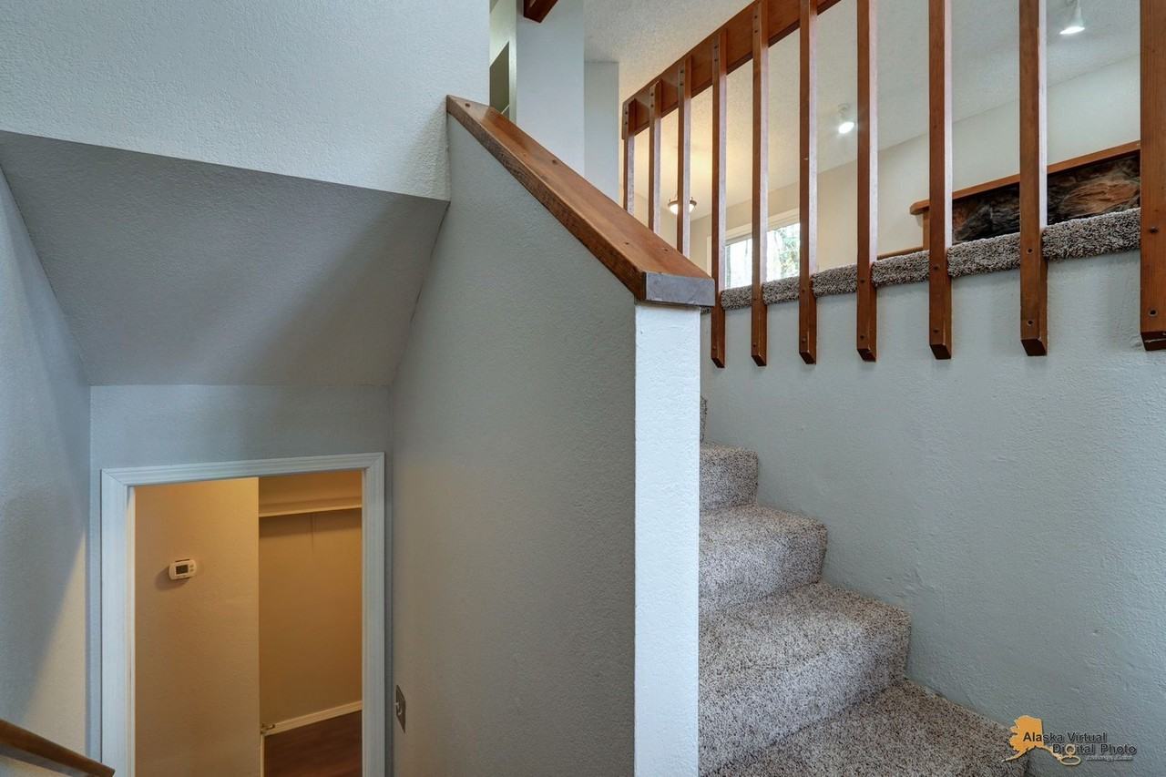 9710 Sinina Cir - Photo 3 of 21