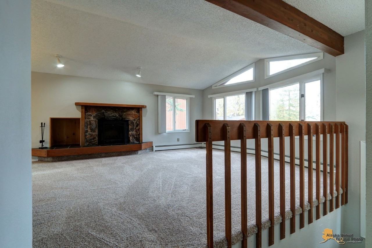 9710 Sinina Cir - Photo 4 of 21