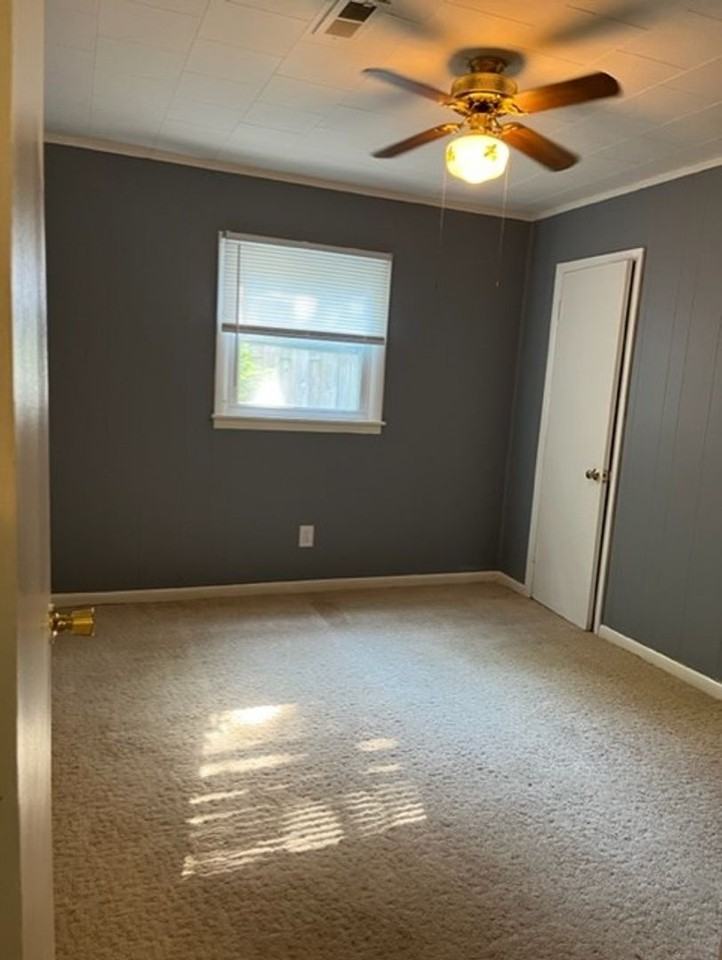 2620 1/2 S Madison St - Photo 5 of 9