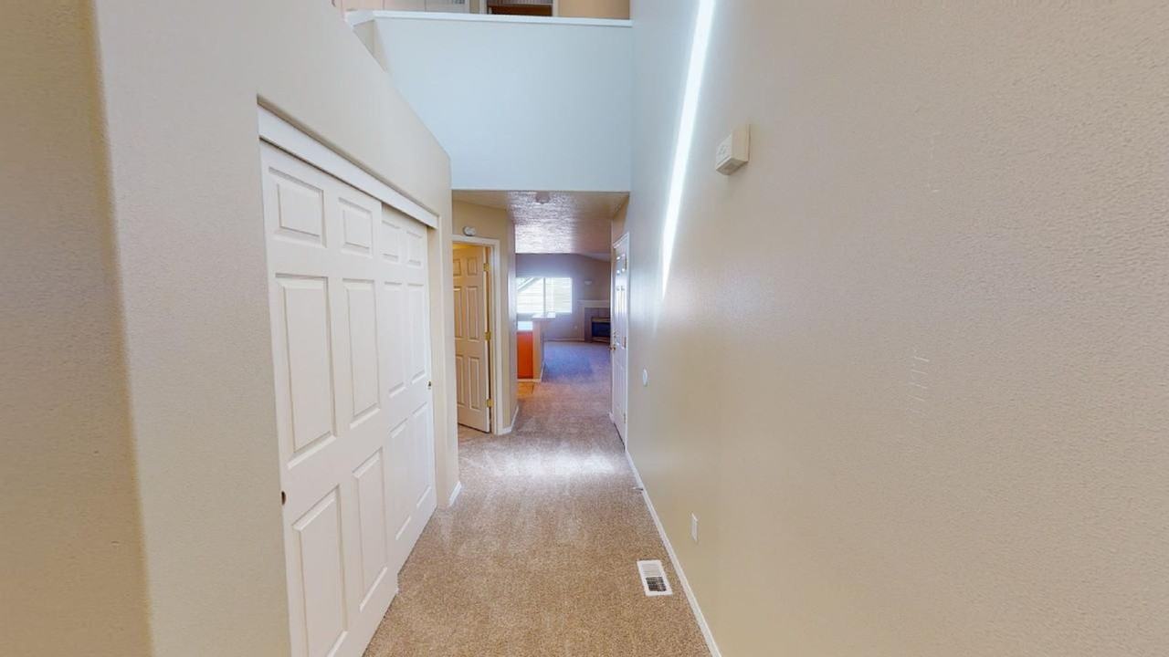 39337 Newton St - Photo 2 of 22