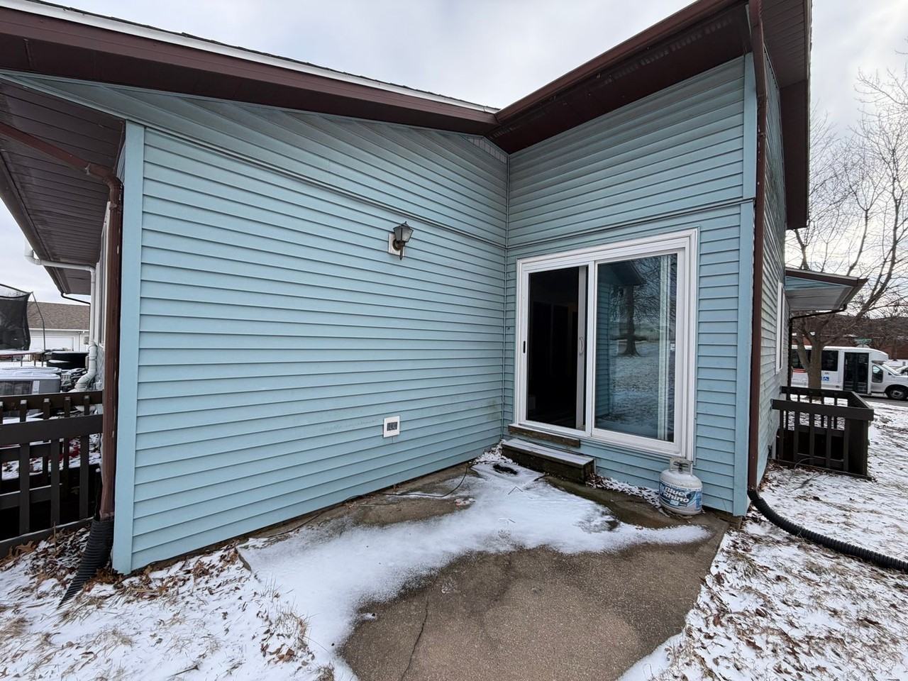 1302 Sunset St - Photo 5 of 16