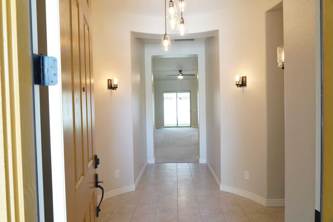 10274 W Fetlock Trl - Photo 2 of 24