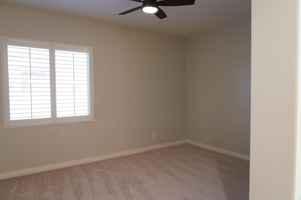 10274 W Fetlock Trl - Photo 4 of 24