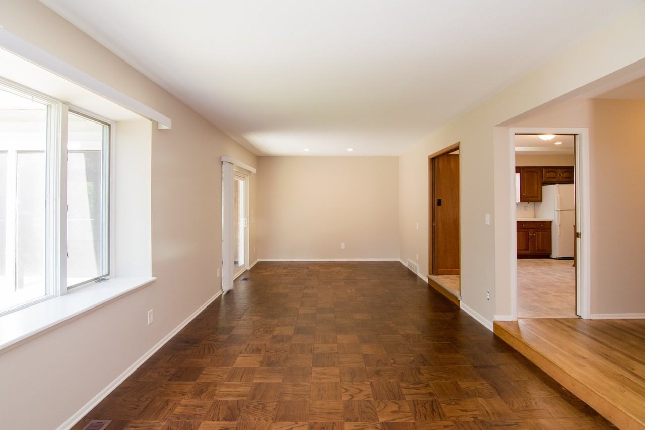 2751 Aurora St - Photo 5 of 20