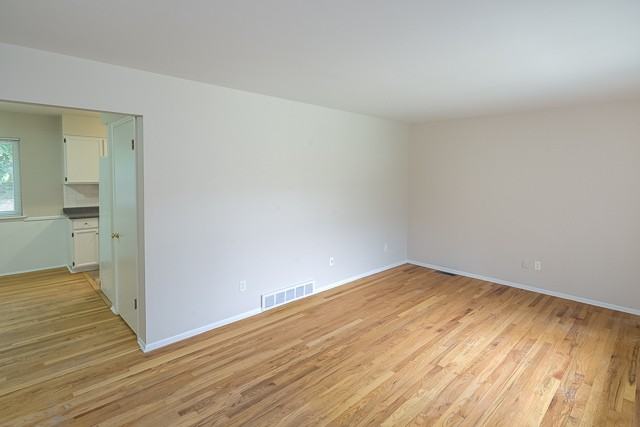 900 Patricia Ave - Photo 5 of 25