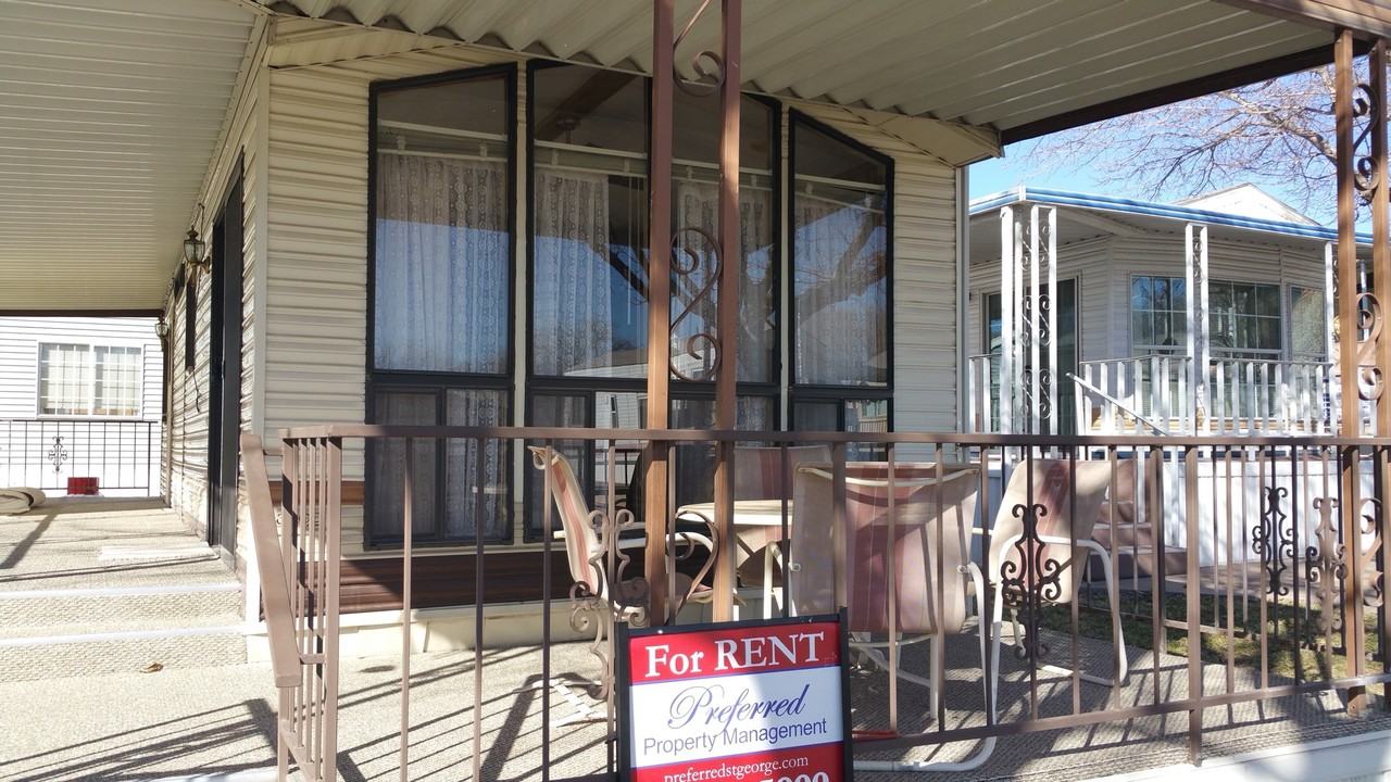 1150 W Red Hills Pkwy #50 - Photo 2 of 8