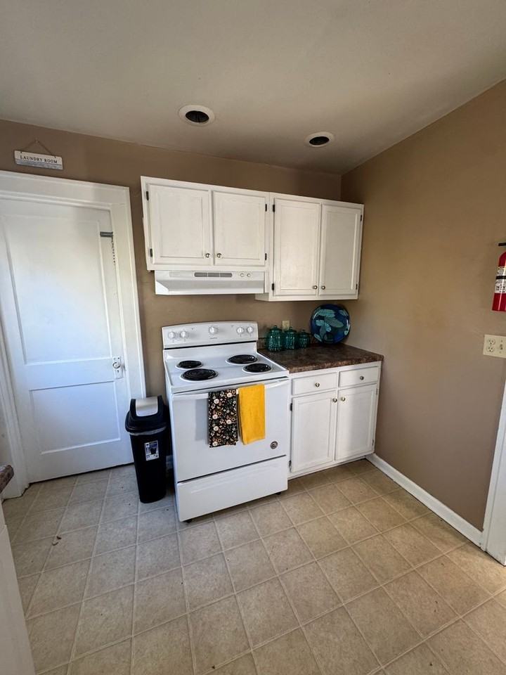 1414 S Monon Dr - Photo 7 of 18