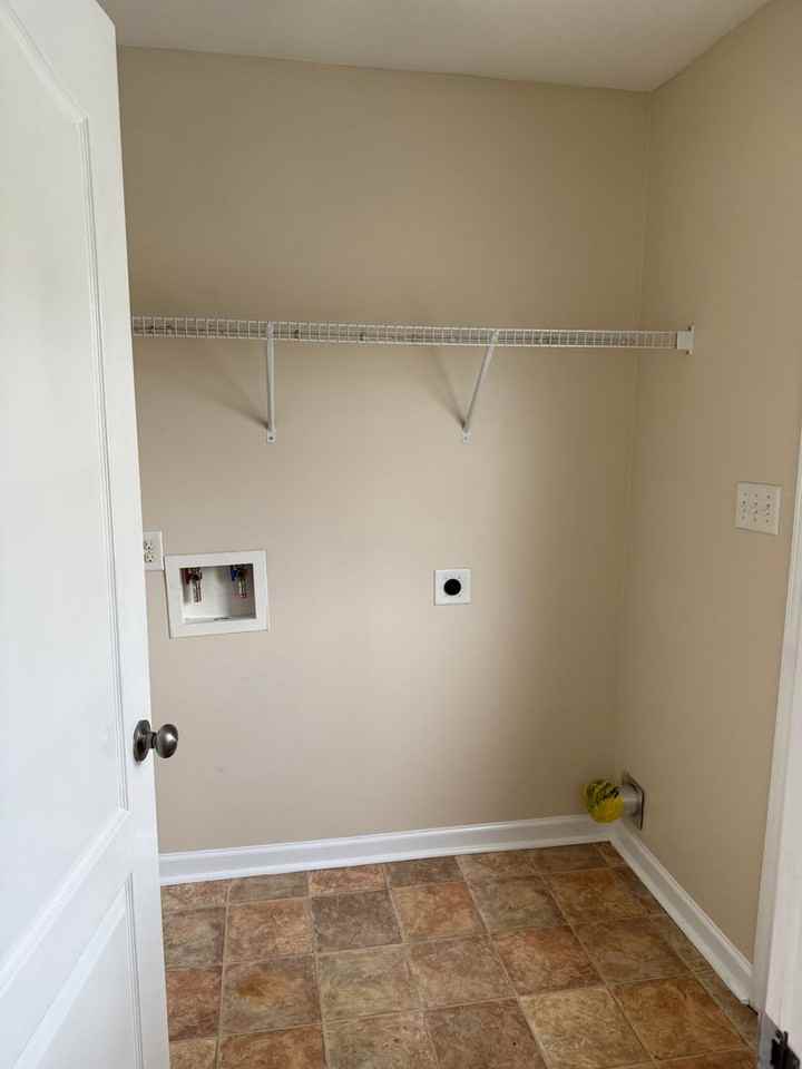 1240 Ball Park Ave Ne - Photo 6 of 15