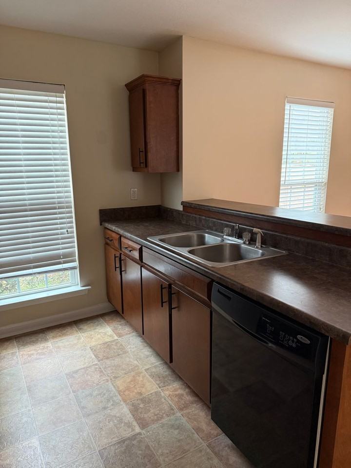 1240 Ball Park Ave Ne - Photo 7 of 15