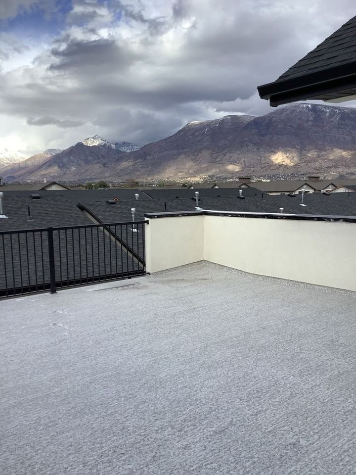 603 E 360 S - Photo 5 of 37