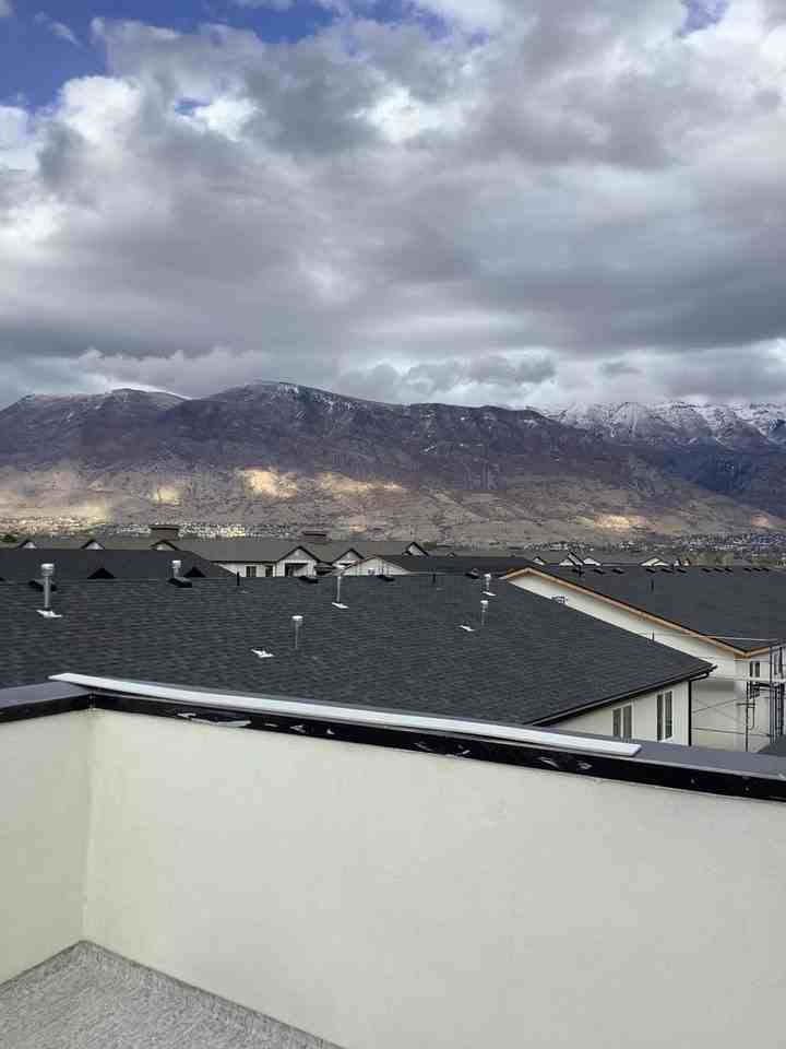 603 E 360 S - Photo 6 of 37