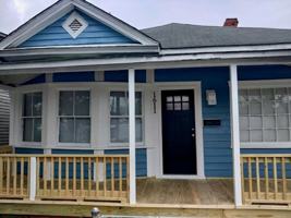 featured image of 1611 Castle St