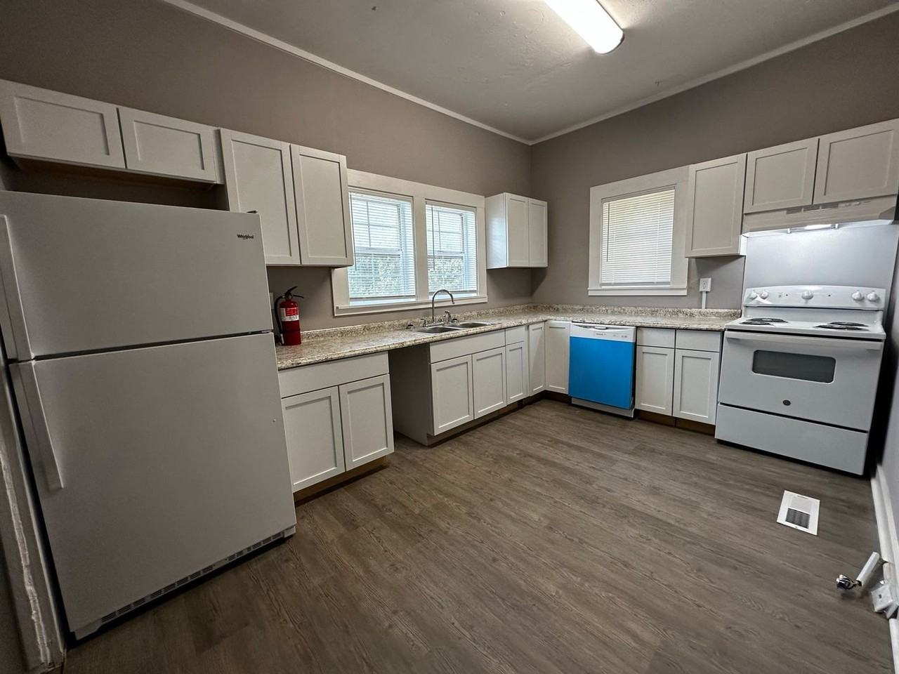 213 E Main St - Photo 2 of 17