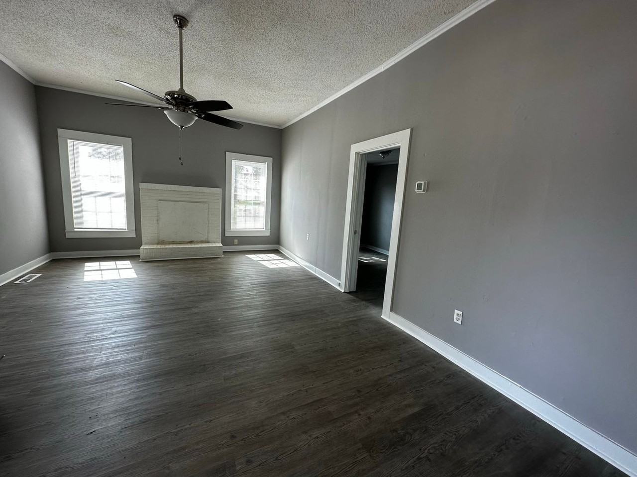 213 E Main St - Photo 6 of 17