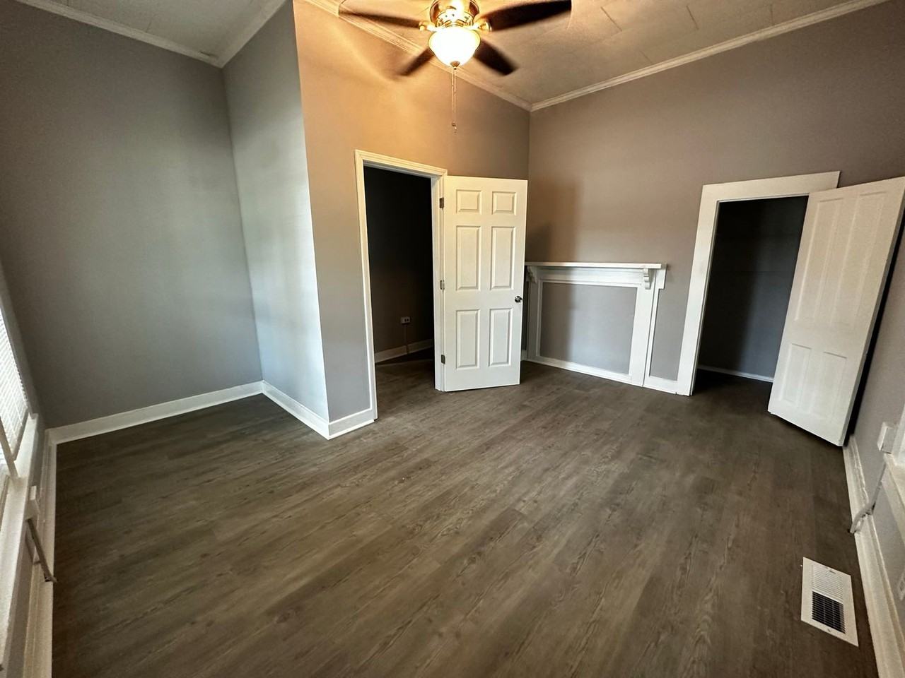 213 E Main St - Photo 7 of 17