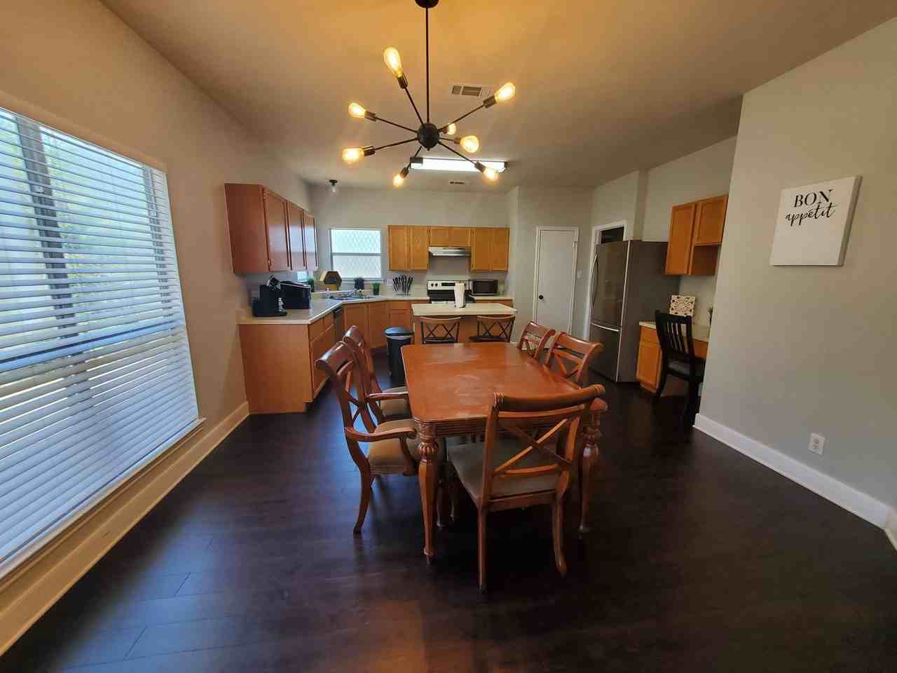 12226 Ashley Ct - Photo 5 of 23