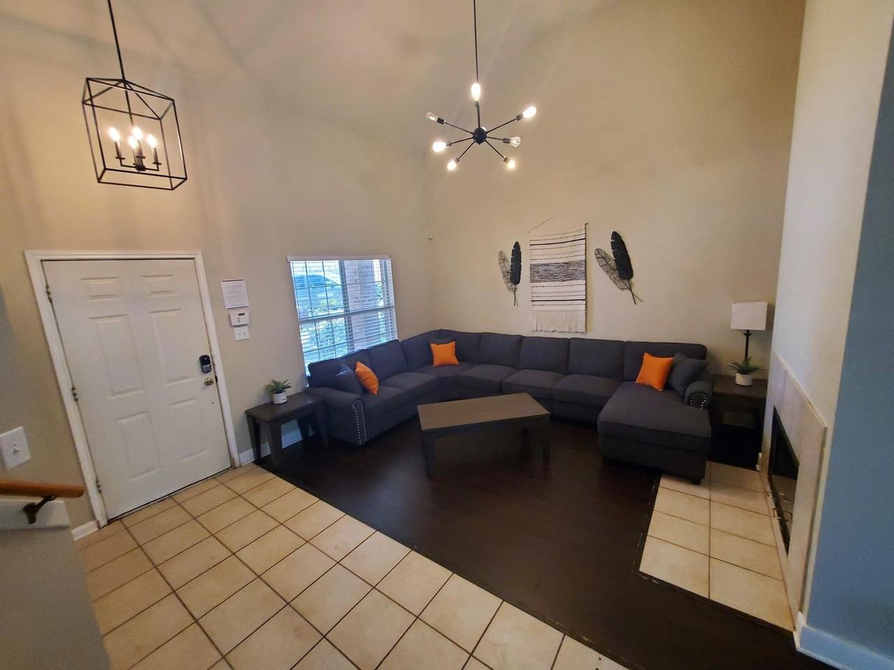 12226 Ashley Ct - Photo 6 of 23