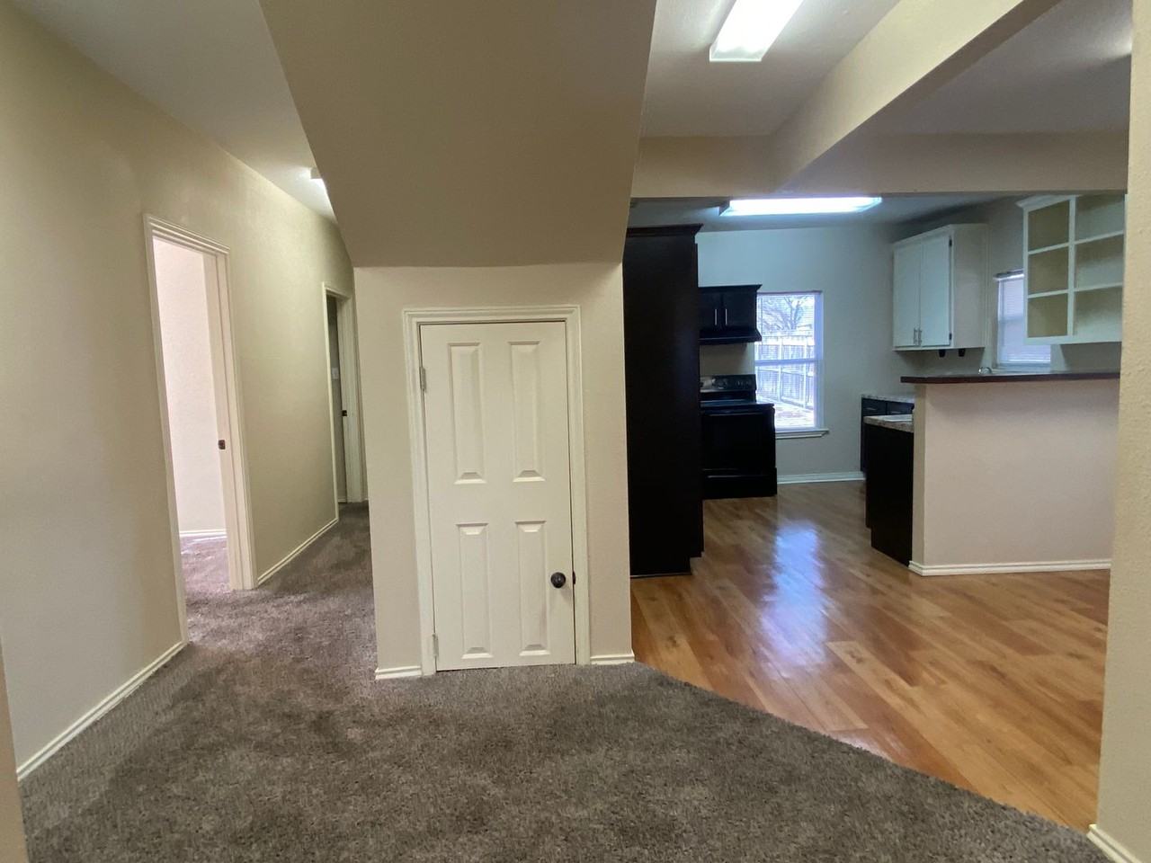 1302 S 21st St - Photo 5 of 25