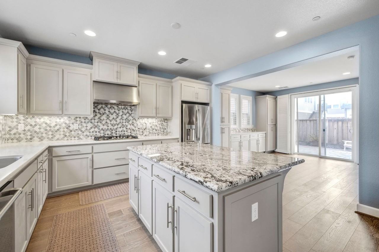 3014 Shorebird Pl - Photo 3 of 21