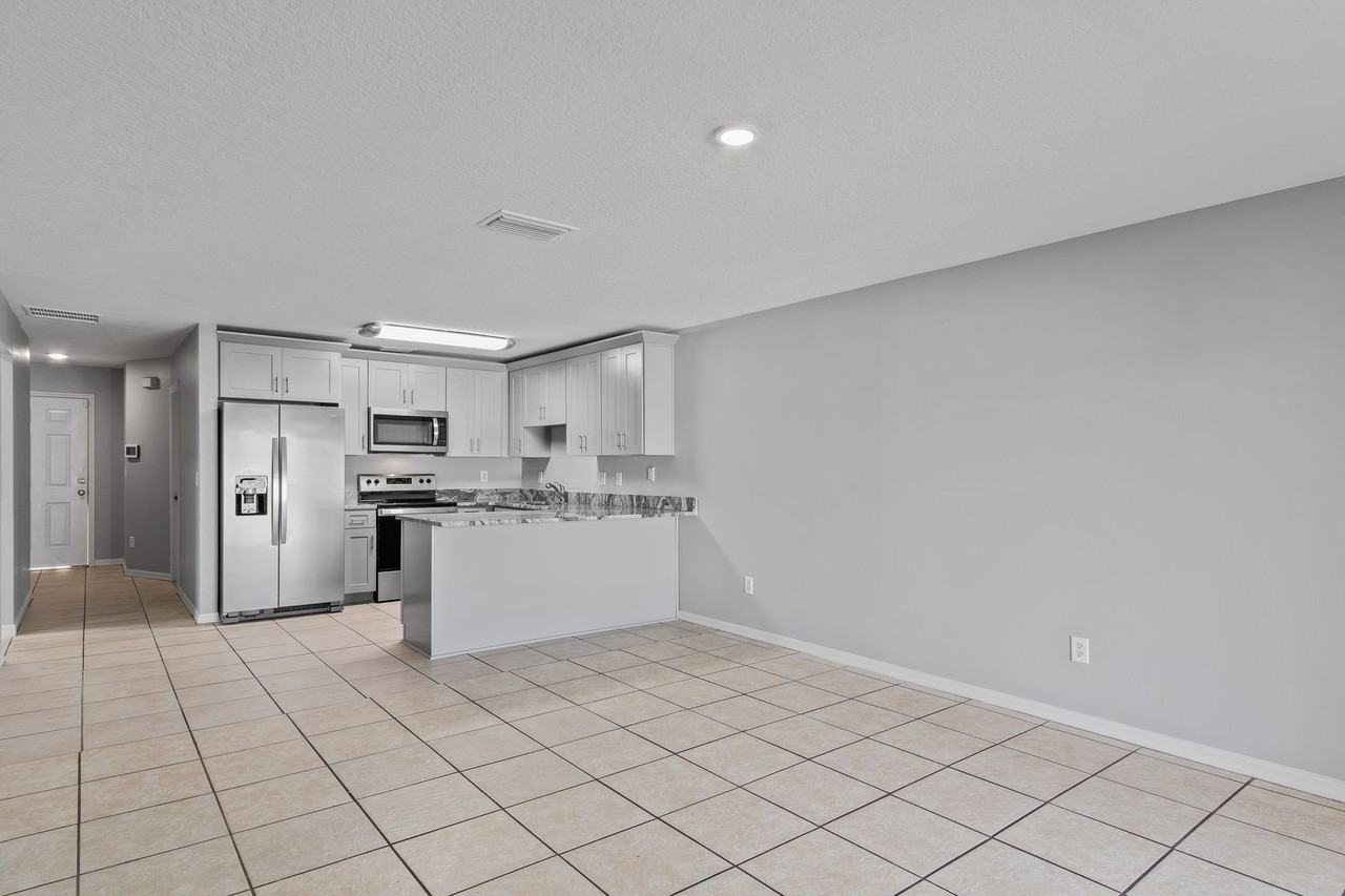 2610 Icabod Ct - Photo 4 of 10