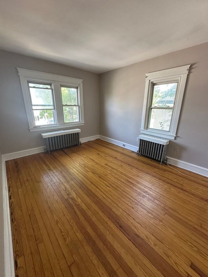 1010 Chestnut St - Photo 3 of 31