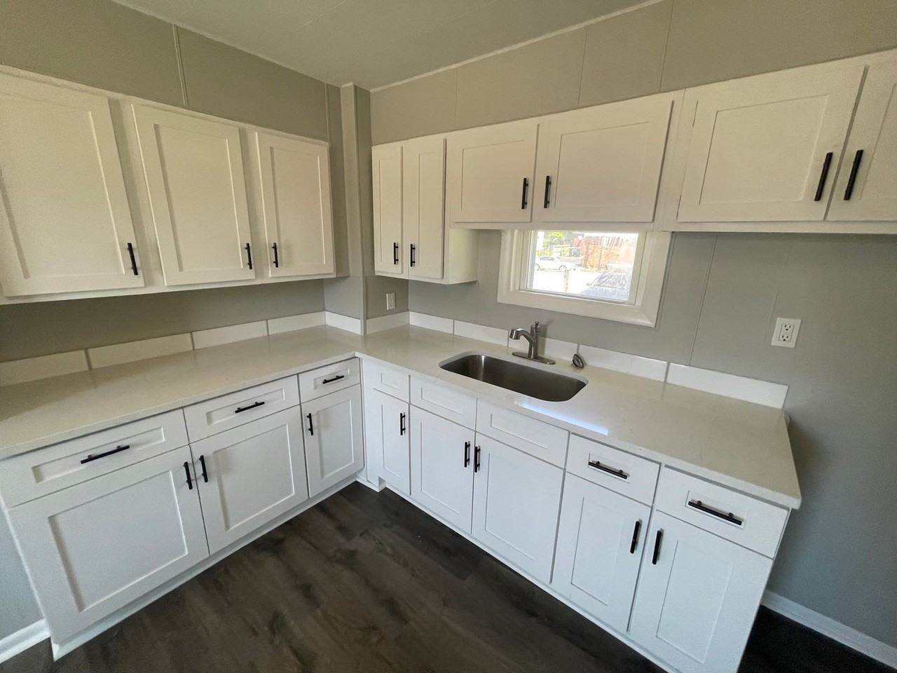 5006 Memphis Ave - Photo 2 of 21