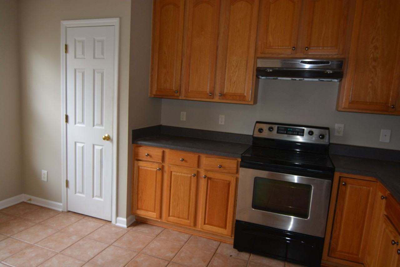 25 Edgebrook Cir - Photo 3 of 15