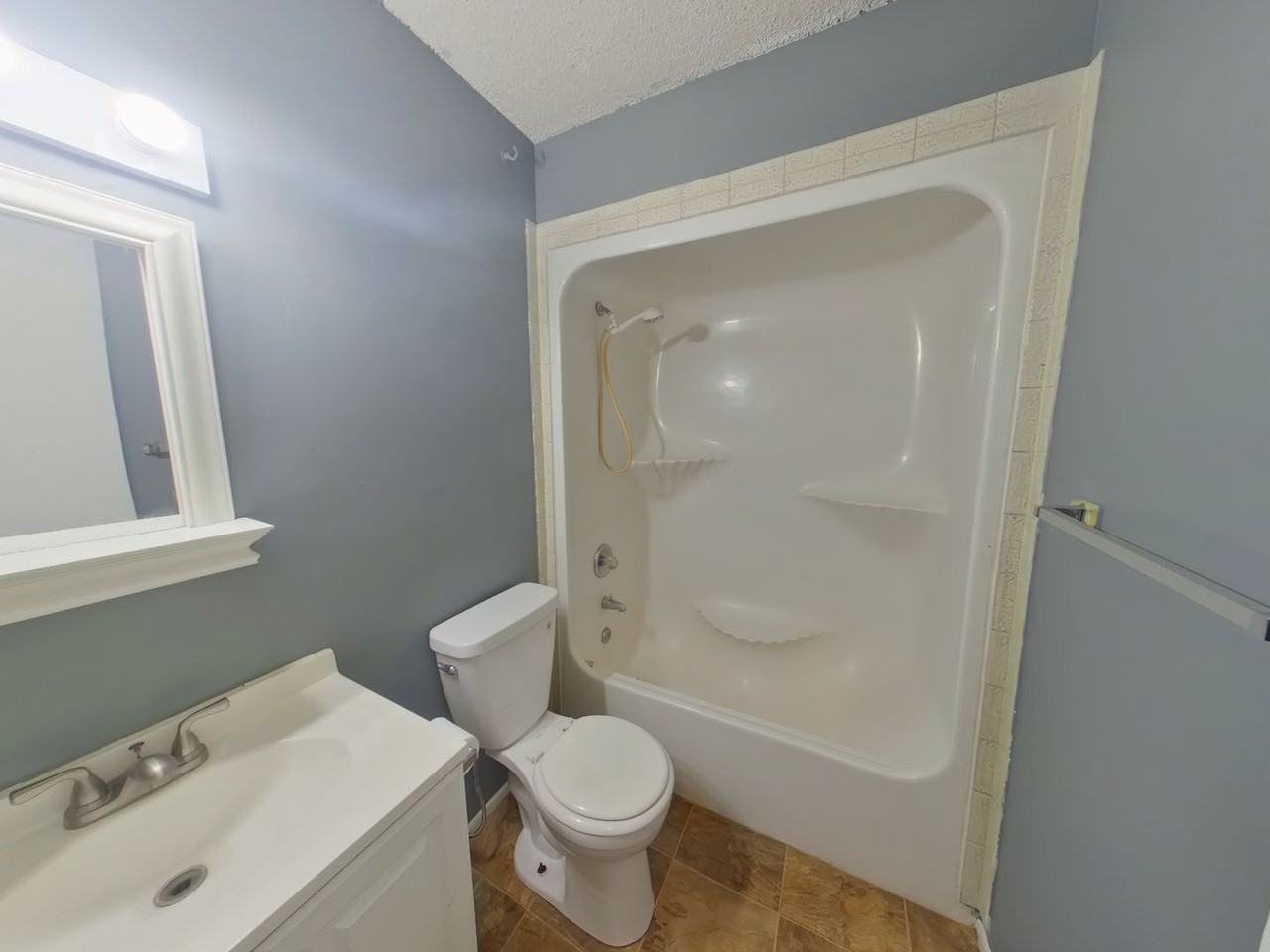 608 N Richmond Ave - Photo 5 of 9