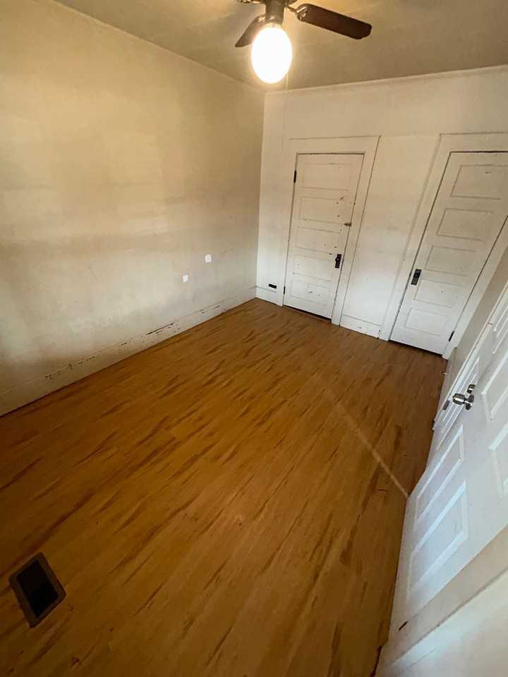 1630 E Division St - Photo 5 of 9