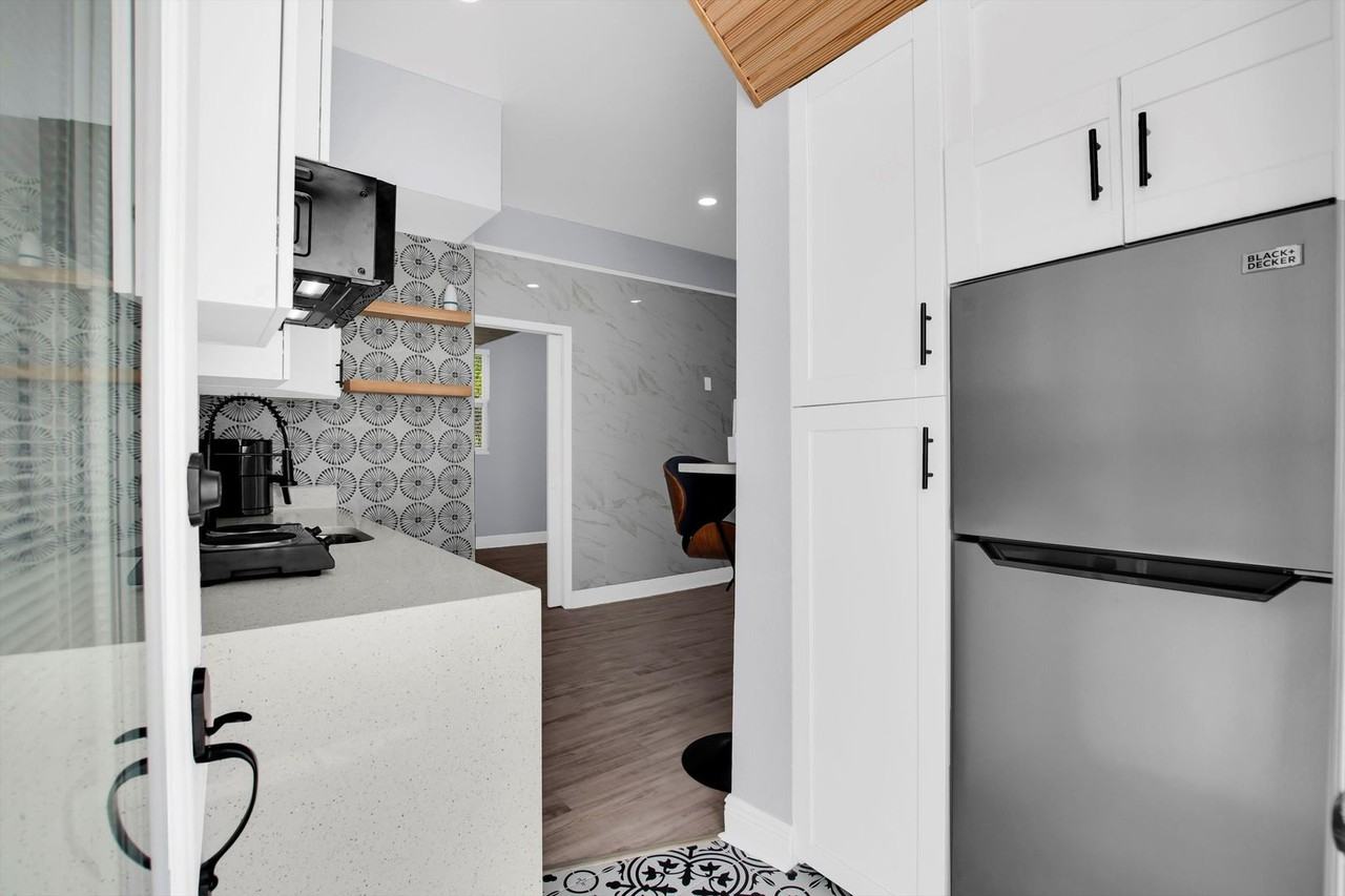 7401 1st Ave N #LWRA - Photo 6 of 25