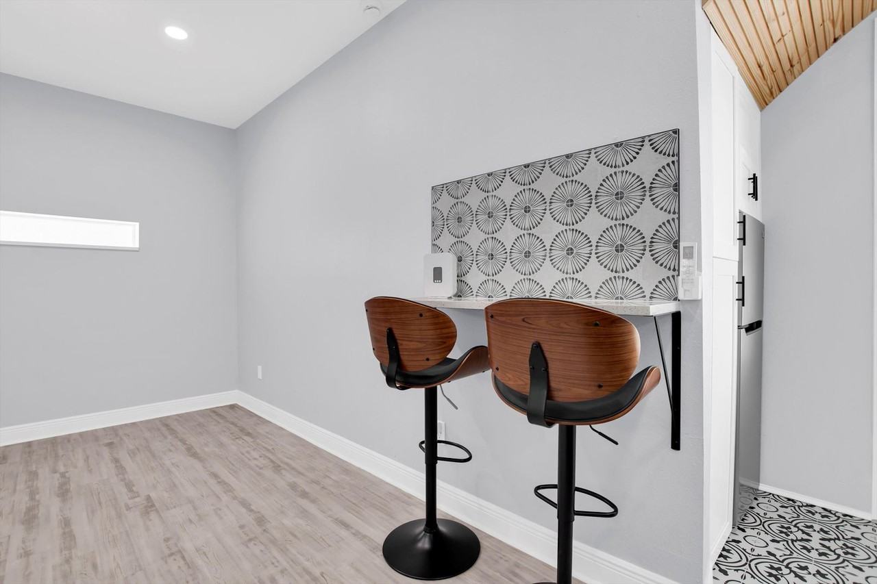 7401 1st Ave N #LWRA - Photo 7 of 25