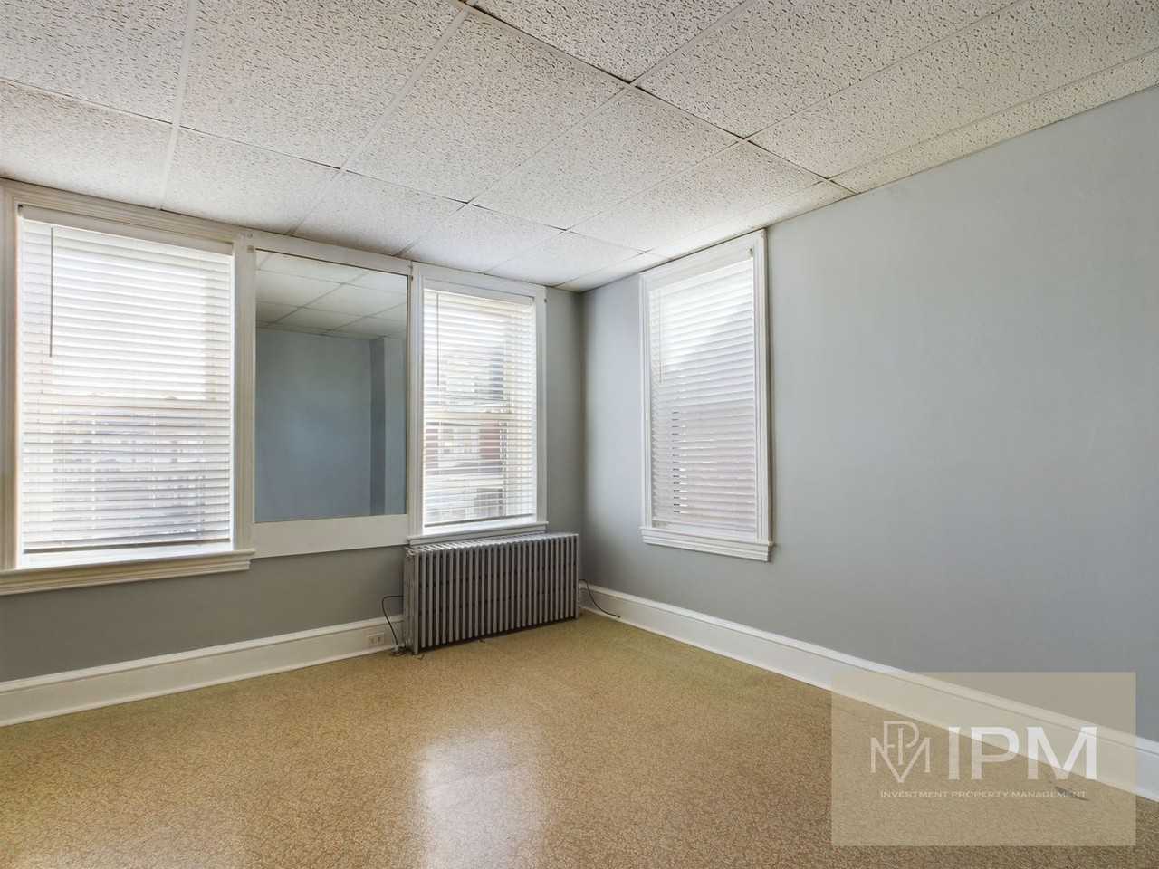 60 N Sherman St - Photo 3 of 11