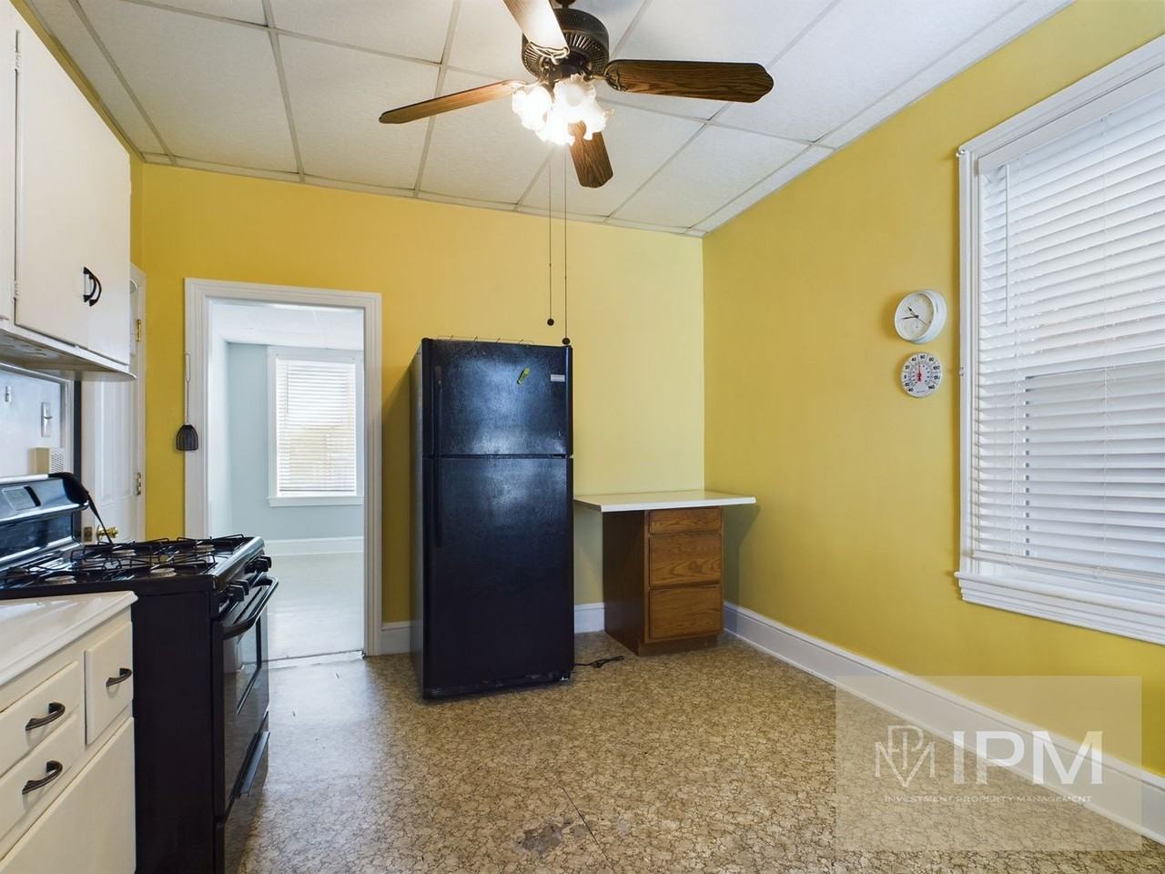 60 N Sherman St - Photo 5 of 11