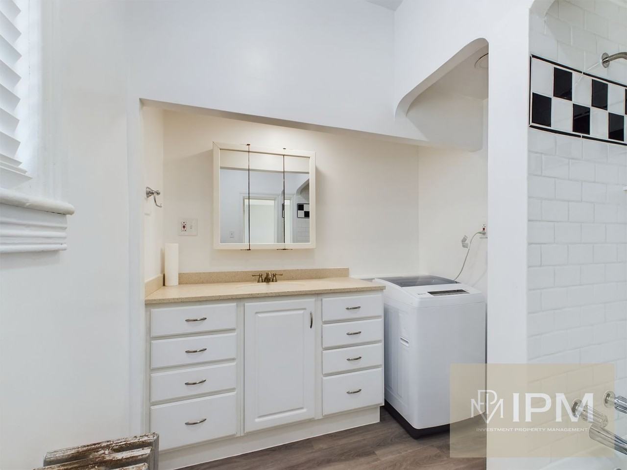 60 N Sherman St - Photo 6 of 11