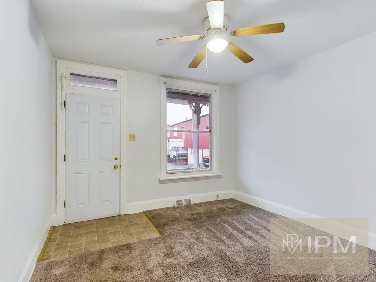 645 Camp St - Photo 2 of 17