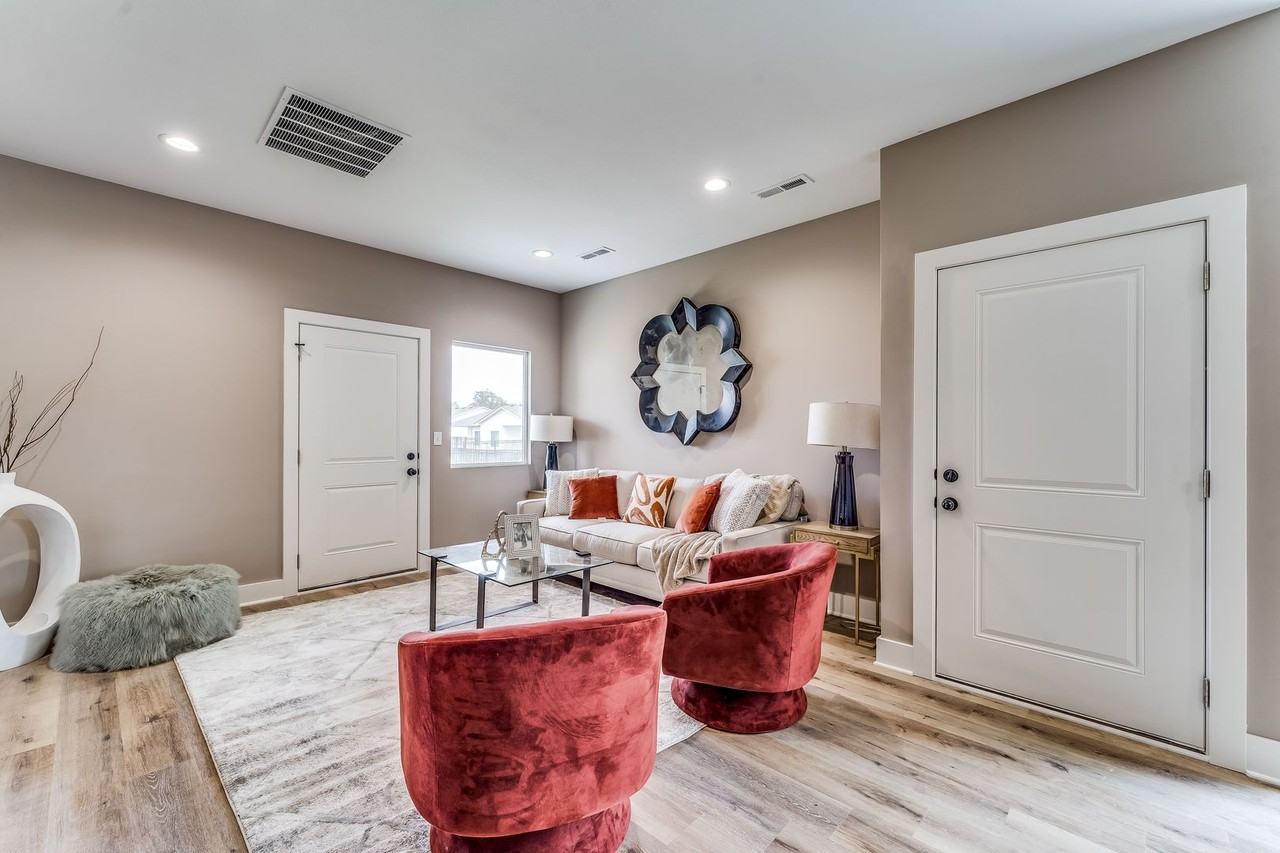 5408 N Sandkey St - Photo 2 of 36