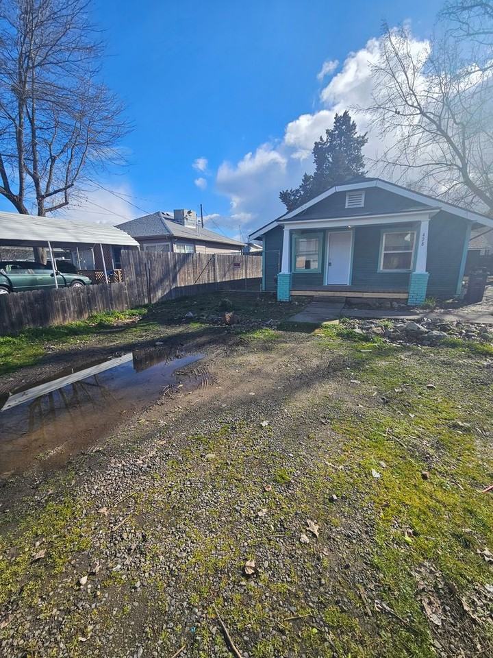 428 Berrydale Ave - Photo 2 of 18