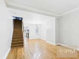 featured image of 331 E Locust St