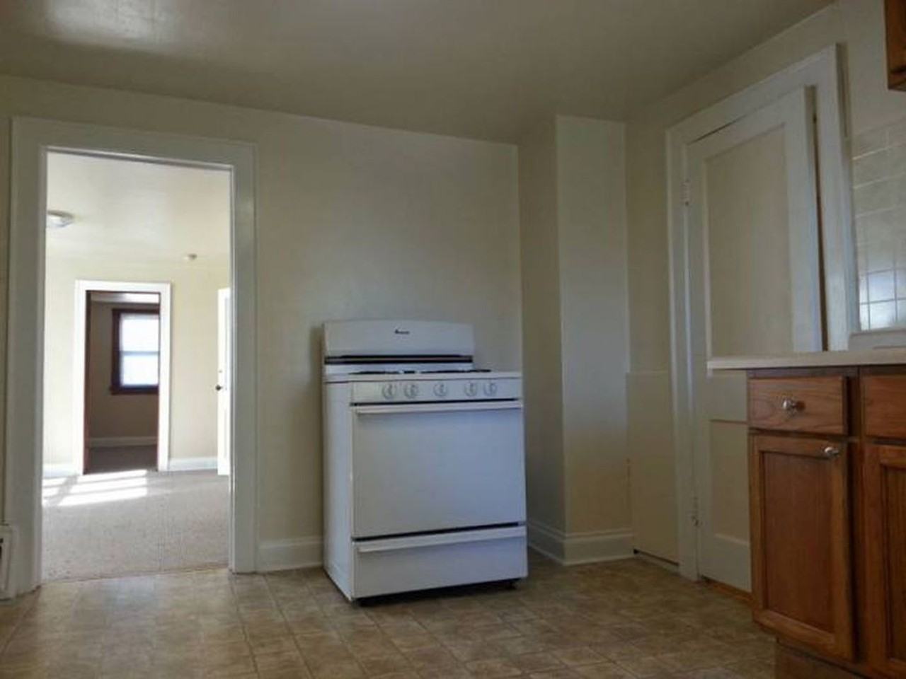 3621 10th Ave - Photo 4 of 9