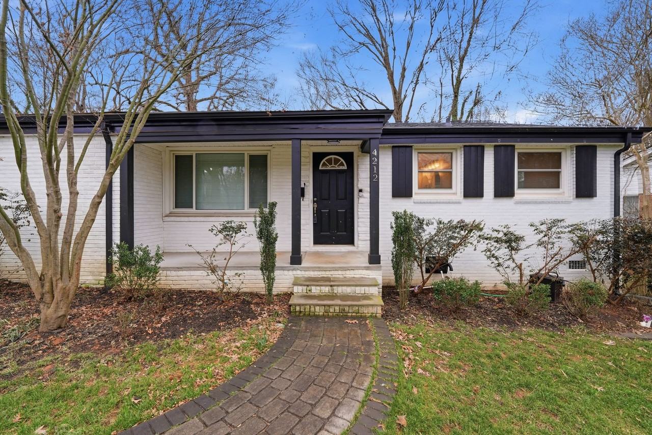 4212 Hammett St - Photo 2 of 25