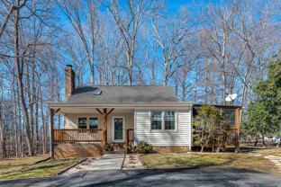 303 Homestead Dr - Photo 1 of 1