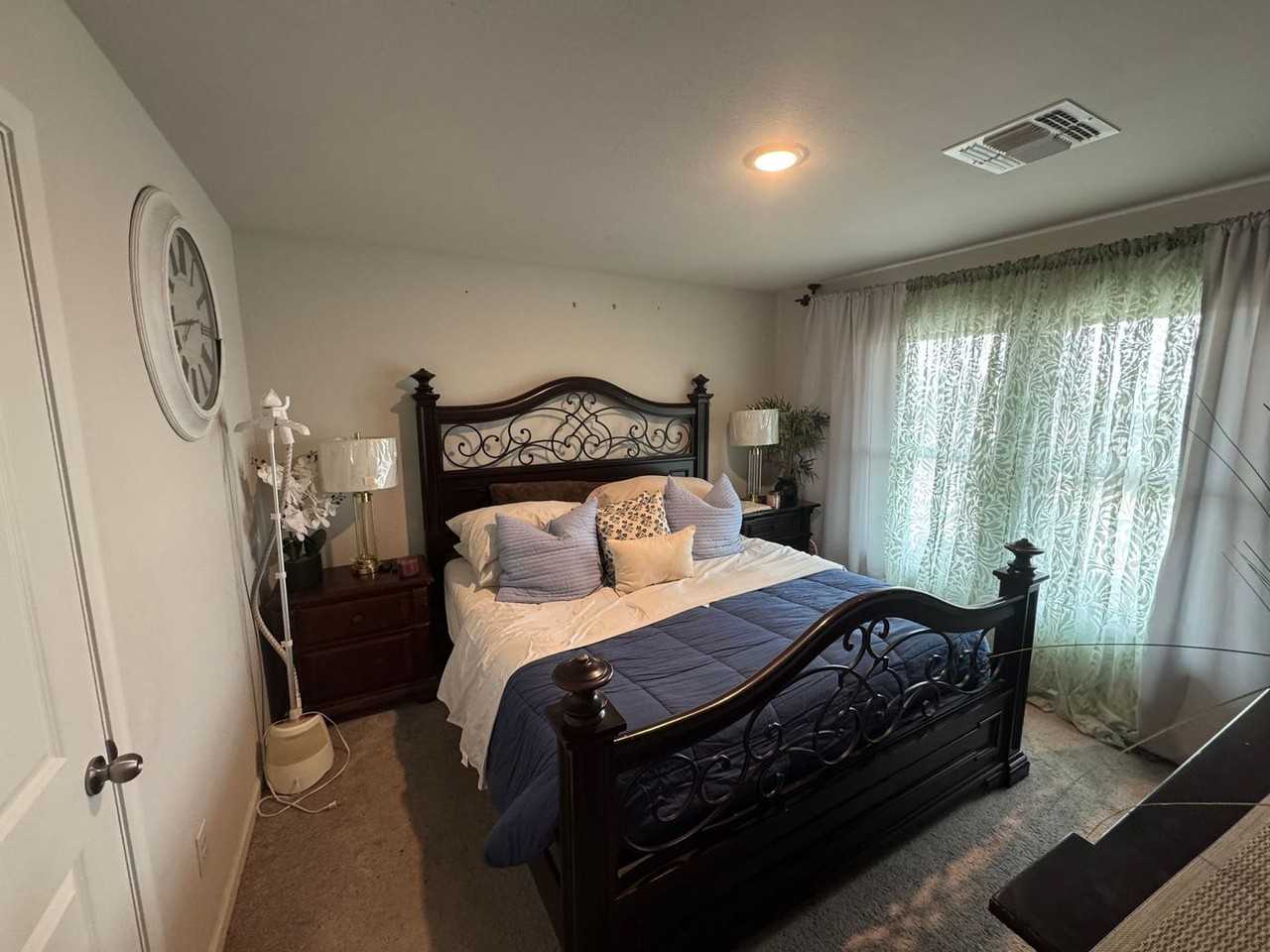 470 Reizen Dr - Photo 5 of 10