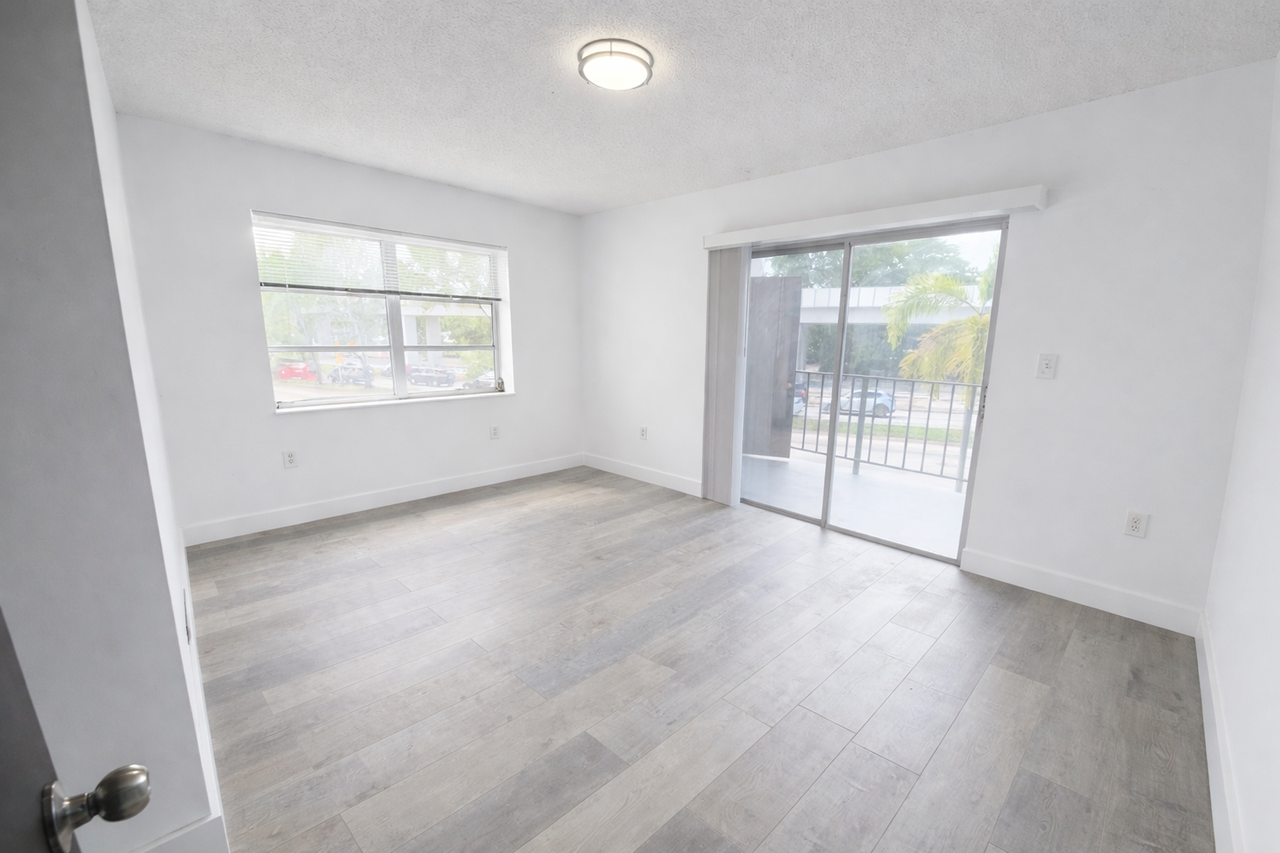 3300 S Dixie Hwy - Photo 5 of 6