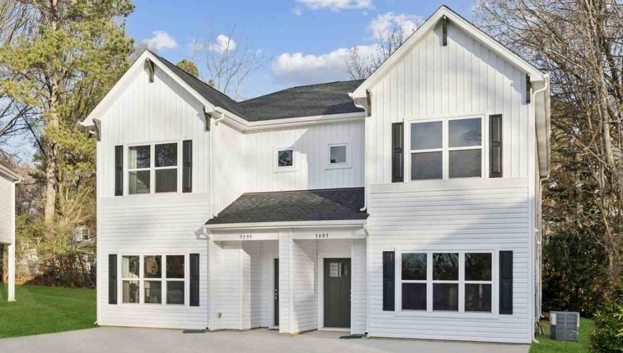 5403 Toano Rd - Photo 2 of 32