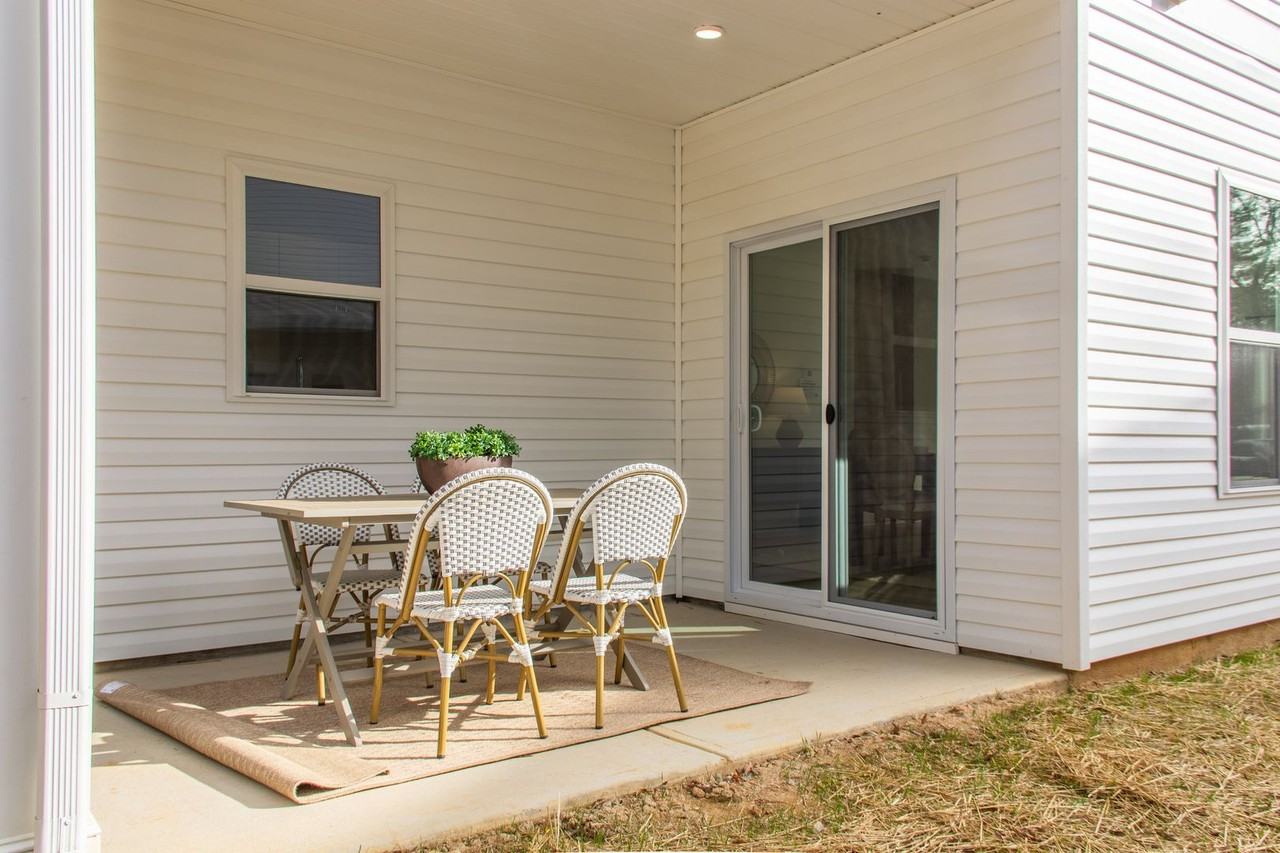 5403 Toano Rd - Photo 7 of 32