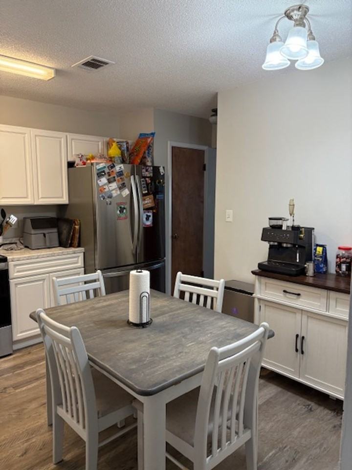 92 5th Ave - Photo 2 of 6