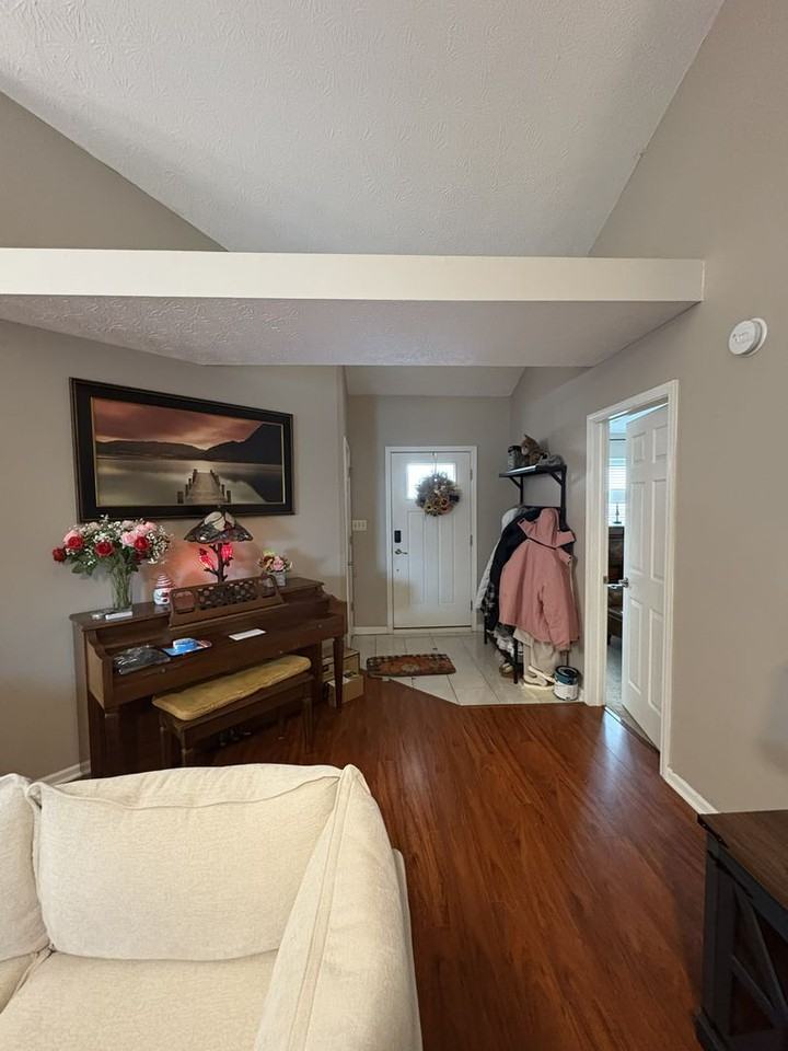 3044 Village Park North Dr - Photo 3 of 17